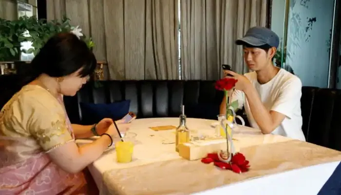 Chỉ cần đồng hành cùng người khác, không làm gì cả người đàn ông này cũng đút túi hơn 1,6 triệu đồng mỗi giờ.