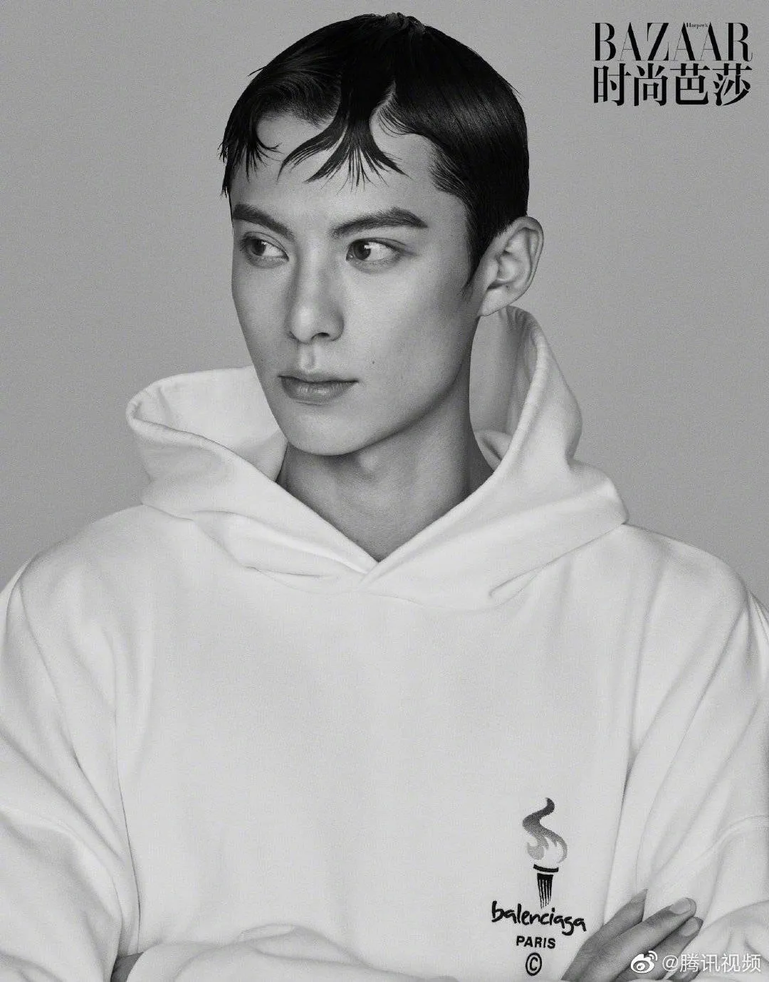 Vương Hạc Đệ và loạt mỹ nam Cbiz bị 'phong ấn' nhan sắc vì một kiểu tóc