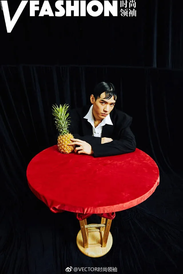 Vương Hạc Đệ và loạt mỹ nam Cbiz bị 'phong ấn' nhan sắc vì một kiểu tóc