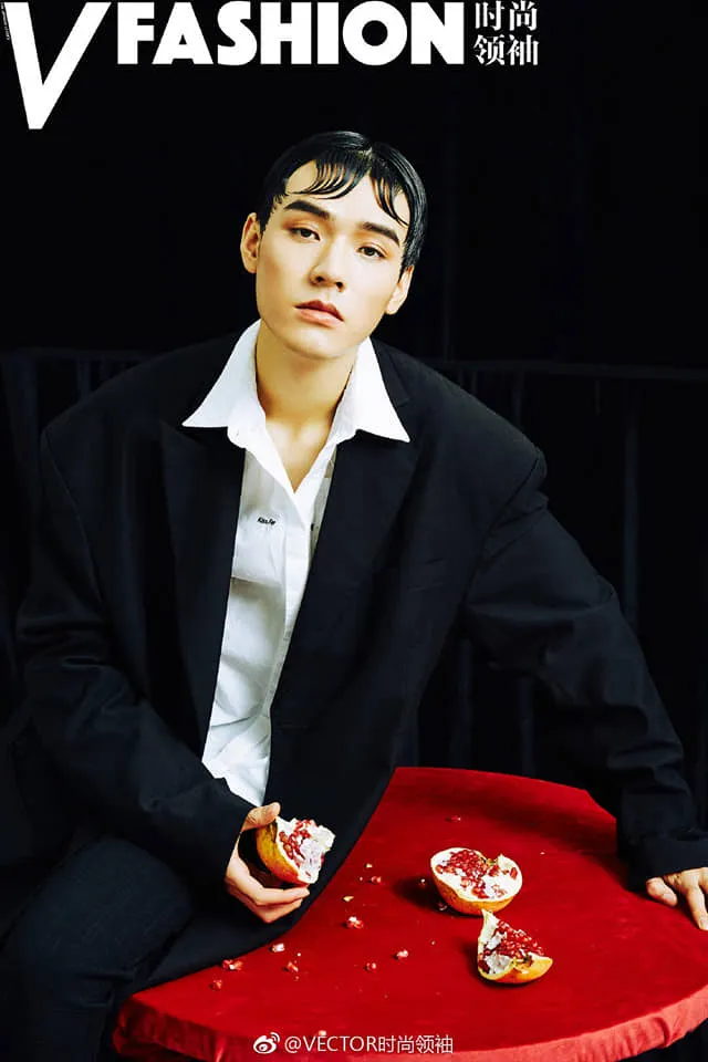 Vương Hạc Đệ và loạt mỹ nam Cbiz bị 'phong ấn' nhan sắc vì một kiểu tóc