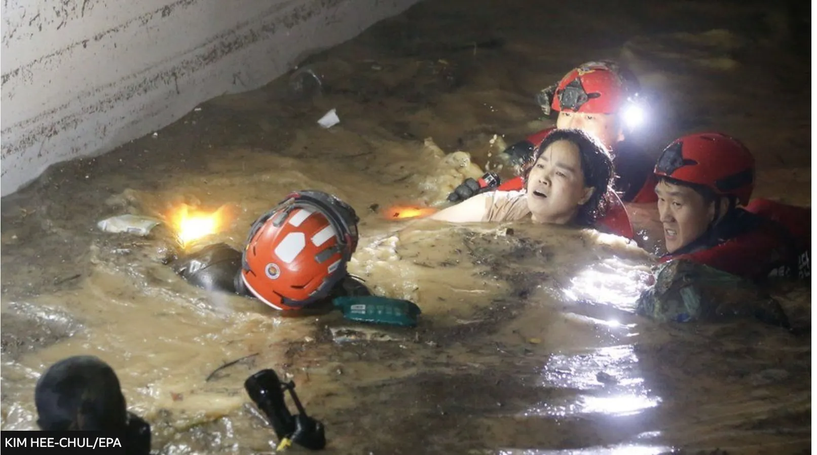 Thương tâm 7 người đuối nước trong hầm để xe vì bão Hinnamnor