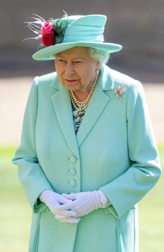 Nữ hoàng Elizabeth là quốc vương giàu có nhất trên thế giới. Theo The Sunday Times Rich List vào năm 2022, giá trị tài sản ròng của bà ước tính 370 triệu bảng Anh (425 triệu USD).