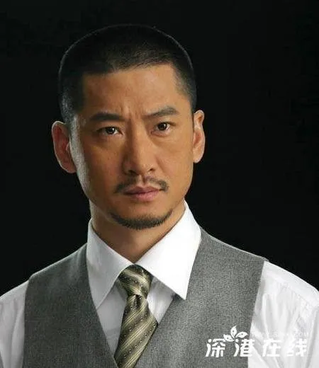 52 tuổi, Châu Kiệt bị một cô gái 'nắm thóp' hẹn hò