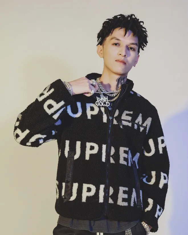 Muốn làm nghệ thuật, Bình Gold xóa loạt MV triệu view sau khi bị VTV điểm mặt