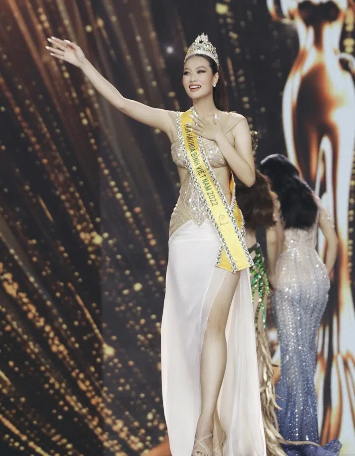 Đoàn Thiên Ân được xướng tên cho danh hiệu hoa hậu đêm chung kết Miss Grand Vietnam 2022.