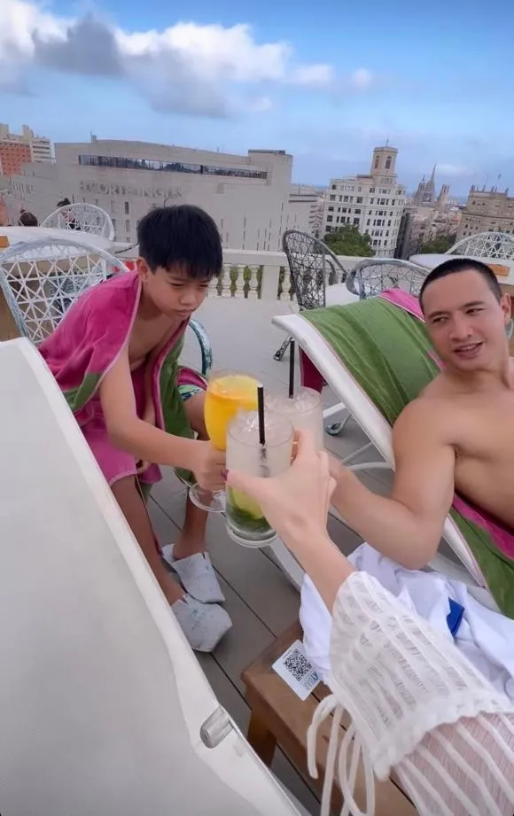 Hồ Ngọc Hà và Kim Lý cực tình tứ qua ống kính của quý tử