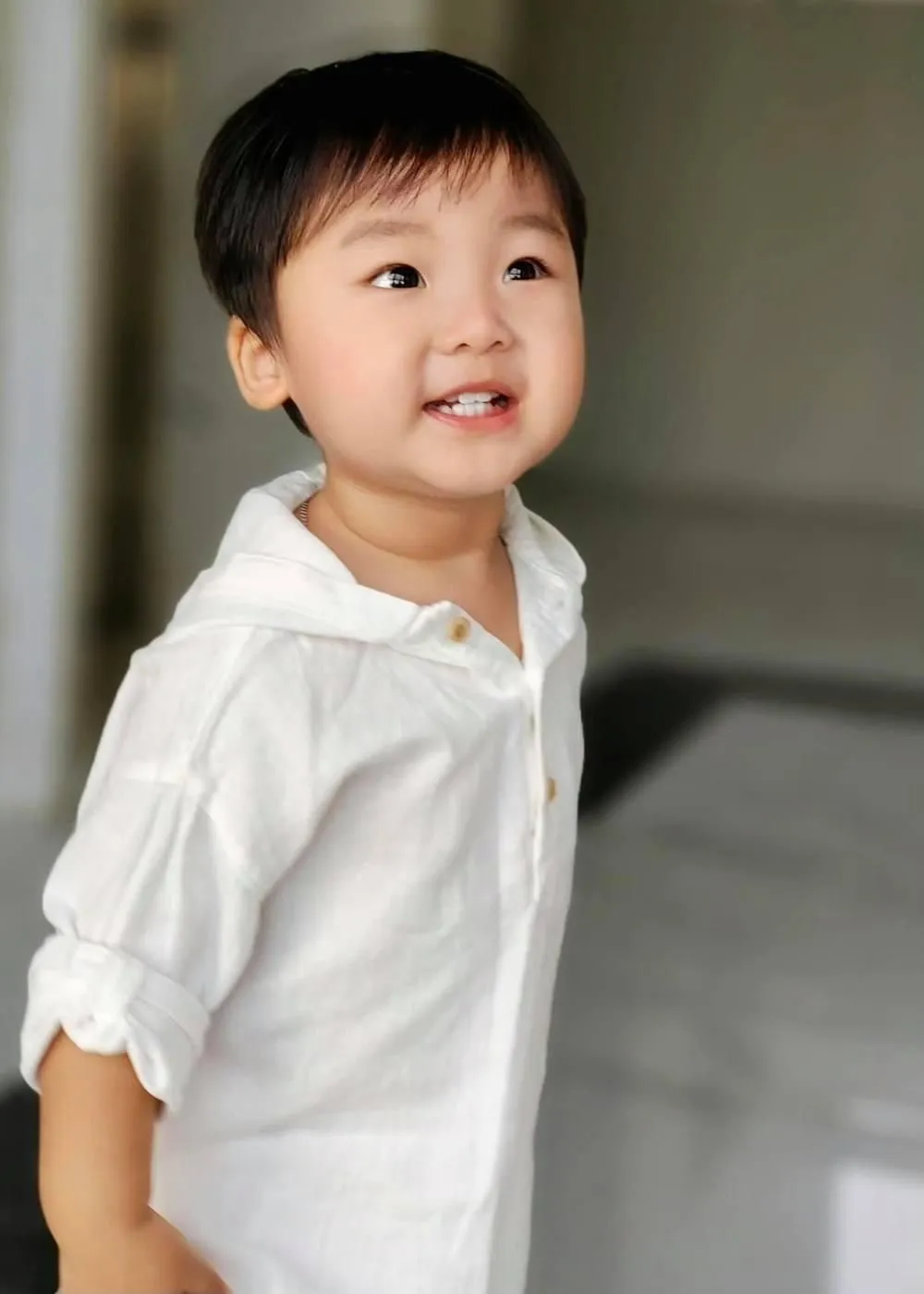 Hòa Minzy khiến dân tình 'gục ngã' trước biểu cảm cực đáng yêu của quý tử 
