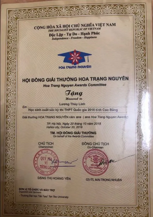 Soi profile học hành cực khủng của hoa hậu Lương Thùy Linh