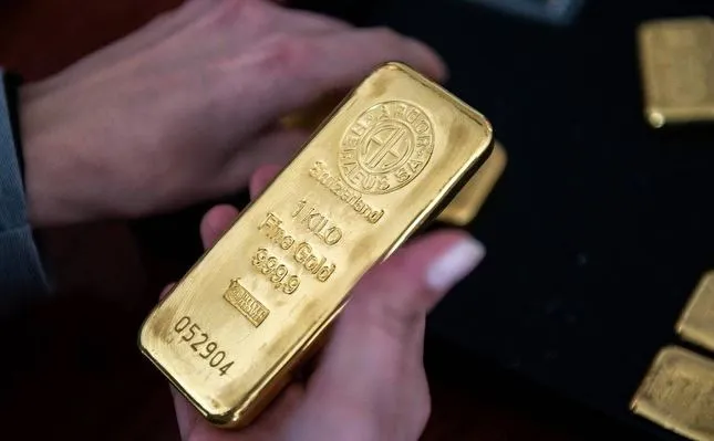 Giá vàng trưa ngày 2/8: SJC 'lật mặt' tăng vọt 