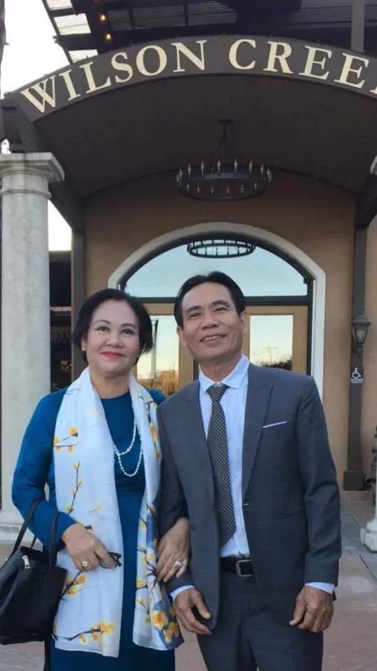 Dân tình phát 'sốt' trước bức ảnh soi cận nhan sắc của cặp thân sinh Hoa hậu Mai Phương