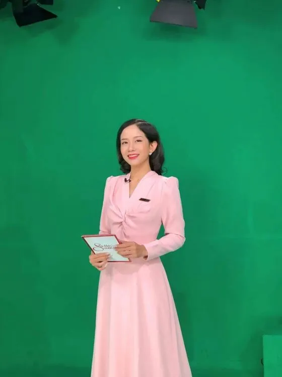 Cuộc sống kín tiếng của nữ sinh ngây thơ nhất Phía trước là bầu trời