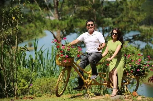 NSƯT Chí Trung và những phút giây chạnh lòng khi rời xa ánh đèn sân khấu