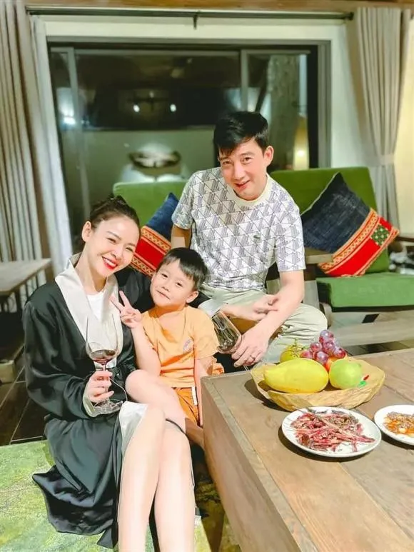Bị mỉa mai hôn nhân, nữ diễn viên Diễm Hương đáp trả cực gắt 