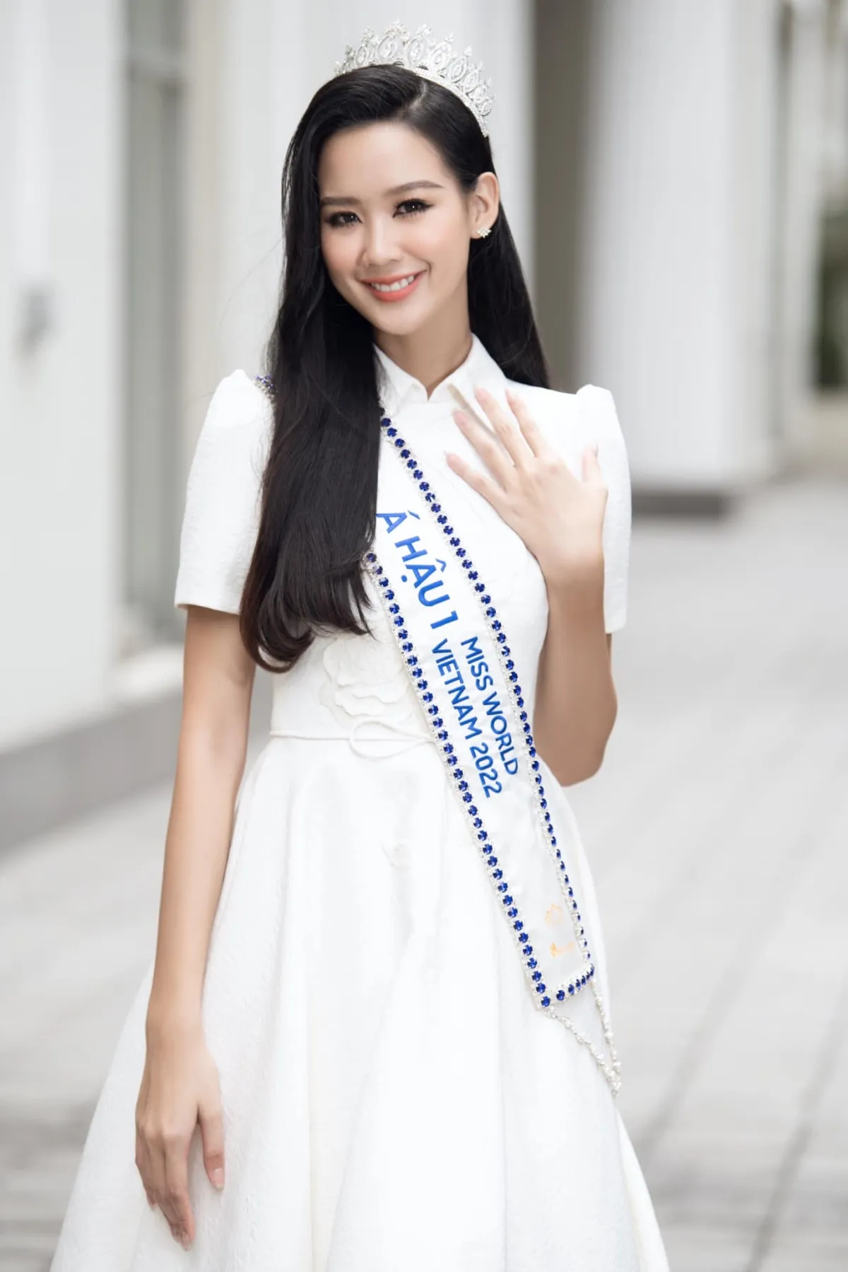 Sau ồn ào chiếm sóng Hoa hậu, Á hậu Bảo Ngọc tiếp tục gặp sự cố với profile khó tin