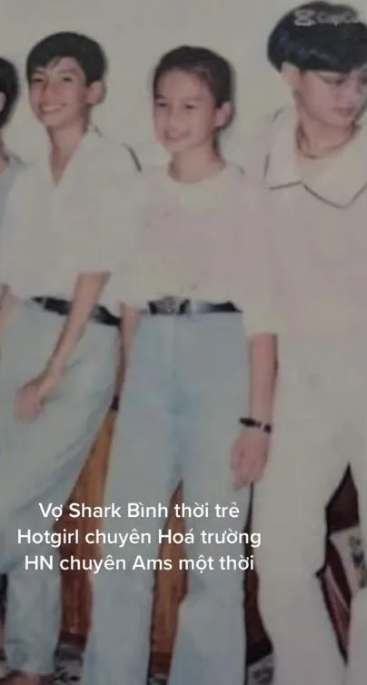 Dân tình chao đảo trước nhan sắc và profile học thức của vợ Shark Bình