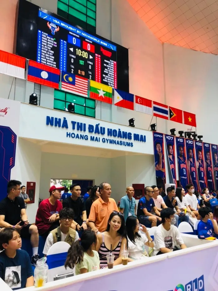 Động thái gây chú ý của Phương Oanh sau khi vợ Shark Bình nhận 'cơn mưa lời khen' của CĐM