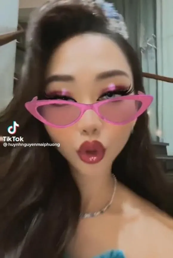 Hoa hậu Mai Phương khiến dân tình ngỡ ngàng với pha 'tự hủy nhan sắc' 