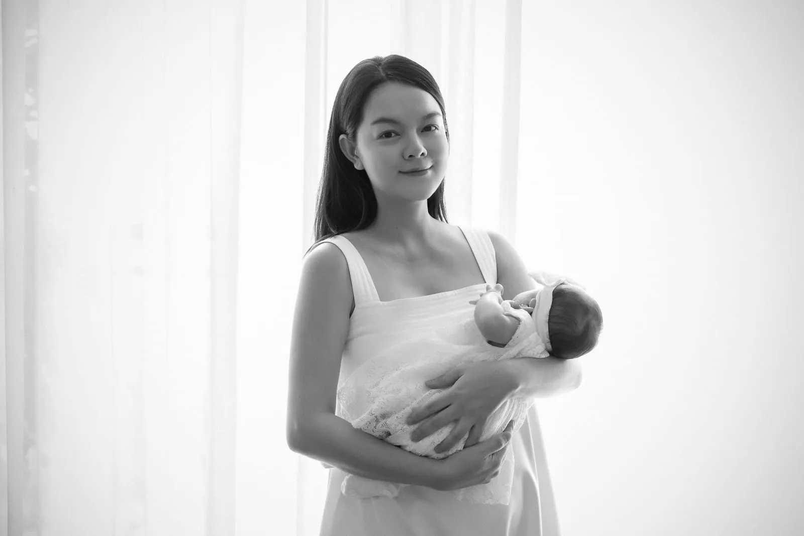 Phạm Quỳnh Anh khiến dân tình xôn xao khi lộ cận mặt ái nữ thứ 3