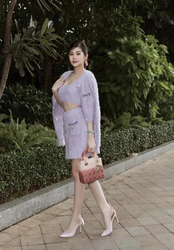 Lê Âu Ngân Anh gây bất ngờ với nhan sắc thăng hạng sau thời gian dài tái xuất 