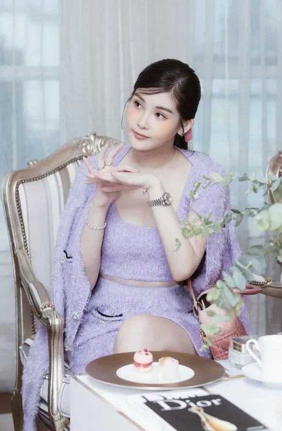 Lê Âu Ngân Anh gây bất ngờ với nhan sắc thăng hạng sau thời gian dài tái xuất 