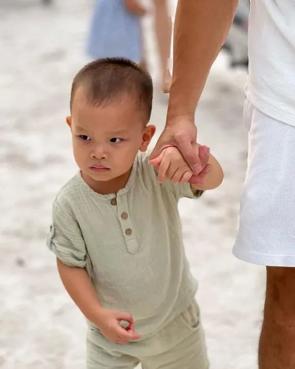 Hồ Ngọc Hà và Kim Lý khoe khung ảnh cực hạnh phúc khiến dân tình ghen tị 'đỏ mắt'