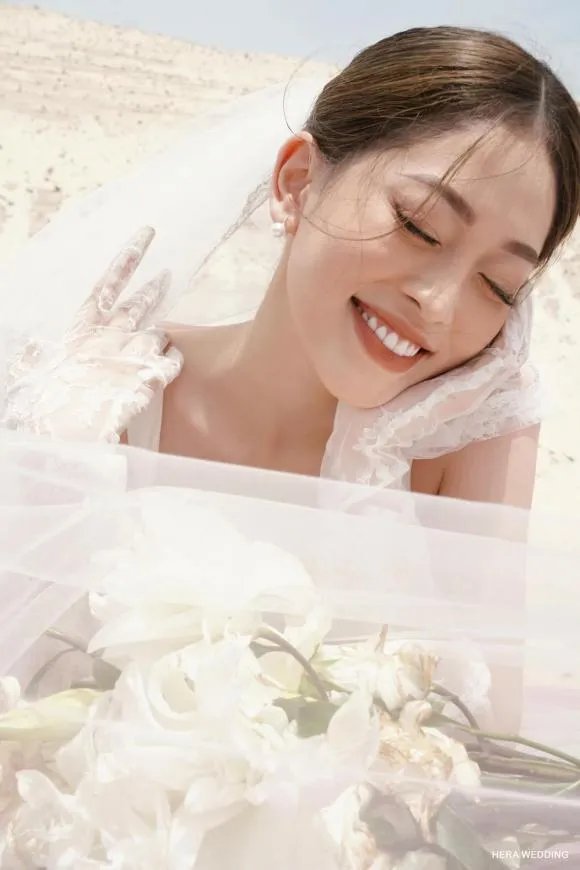 Chiêm ngưỡng ảnh cưới đẹp như mơ của Á hậu Phương Nga và diễn viên Bình An 