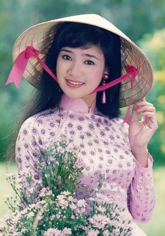 Màn hội ngộ đầy bất ngờ của tài tử Lý Hùng và mỹ nhân đình đám Thu Hà