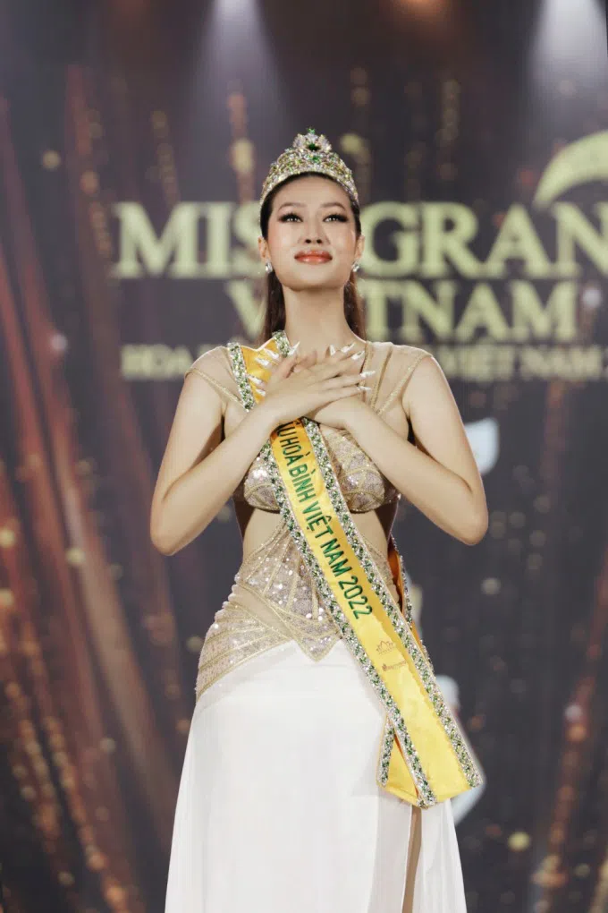 Những sự thật bất ngờ bây giờ mới kể về tân Miss Grand Vietnam Đoàn Thiên Ân