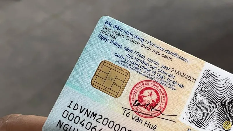 NÓNG: Người dân sẽ không cần trình CCCD, sổ hộ khẩu trong thủ tục hành chính