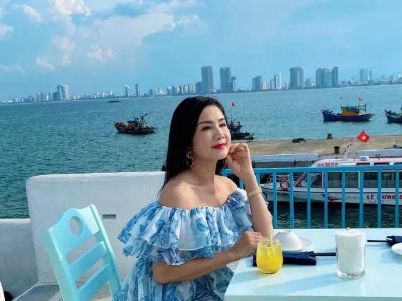 Nhan sắc bất lão của mỹ nhân 'lá ngọc cành vàng' Thu Hà, không hổ danh ngọc nữ một thời