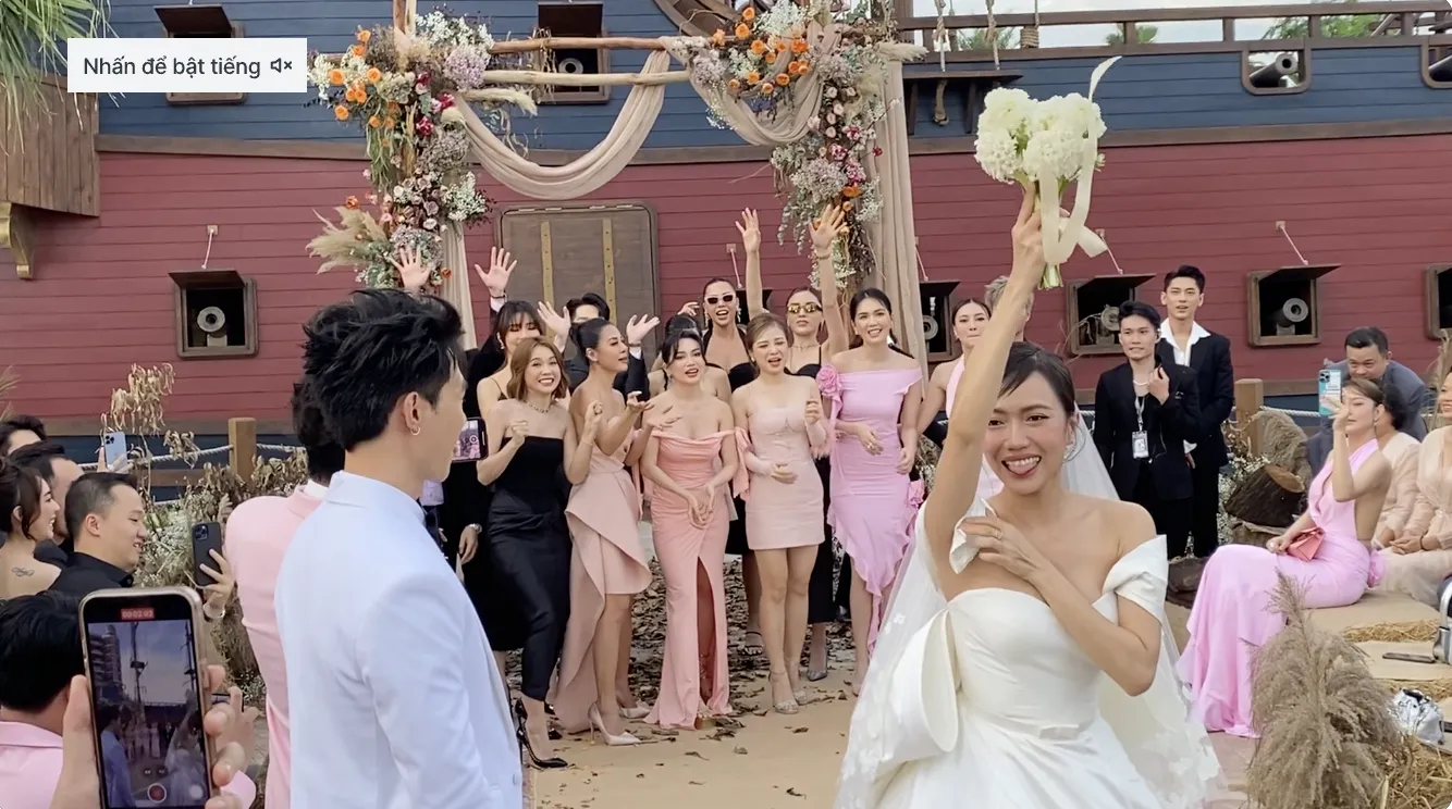 Diệu Nhi bất ngờ gặp sự cố trong lễ cưới