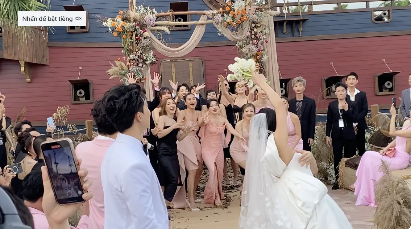 Diệu Nhi bất ngờ gặp sự cố trong lễ cưới