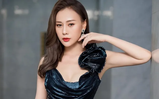 Phương Oanh lần đầu tiết lộ về lý do khóa trang cá nhân giữa ồn ào