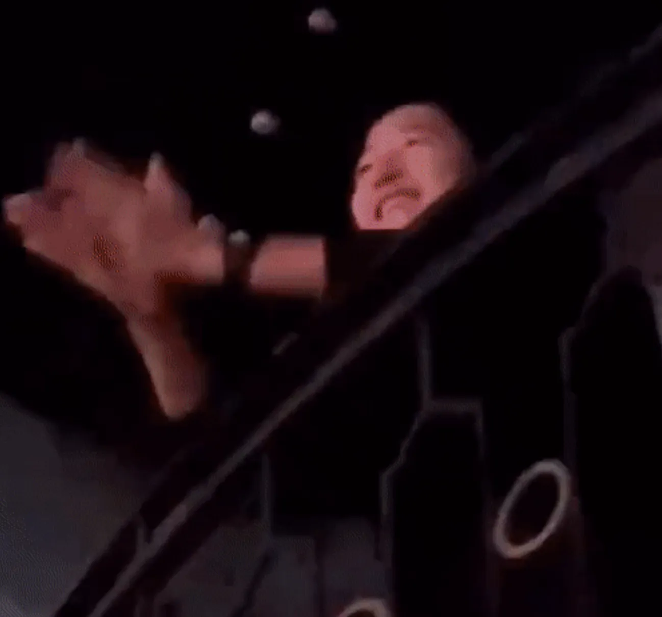 Song Joong Ki được hay mất gì hậu ly hôn Song Hye Kyo?