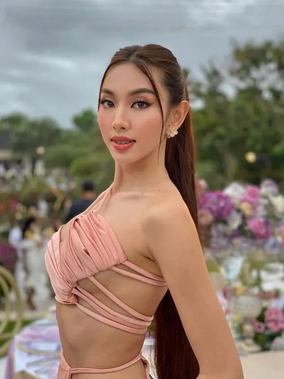 Thuỳ Tiên chiếm trọn spotlight với những màn lên đồ ở Bali