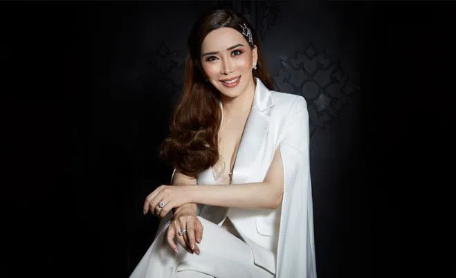 Bà trùm Miss Universe khiến netizen không khỏi ngán ngẩm chỉ vì điều này