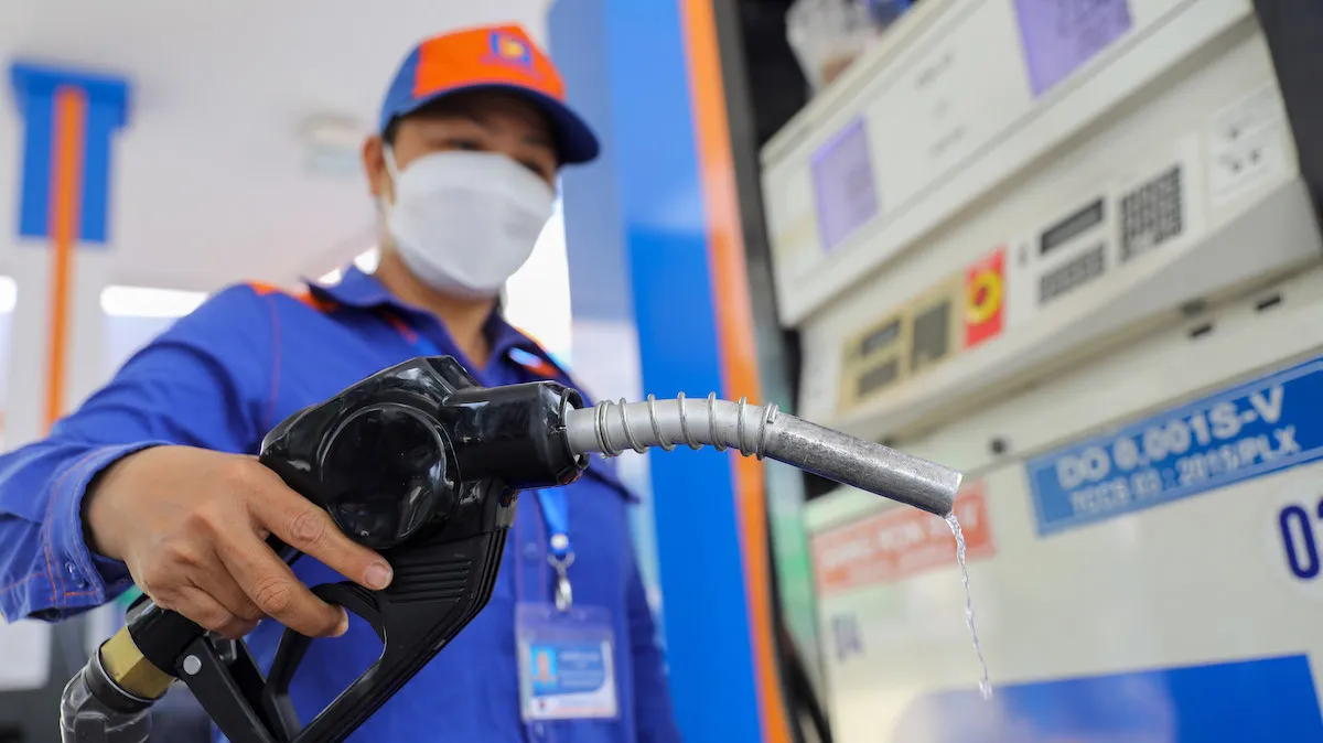 Giá xăng dầu hôm nay ngày 24/8: Tiếp tục nhảy vọt lên đỉnh