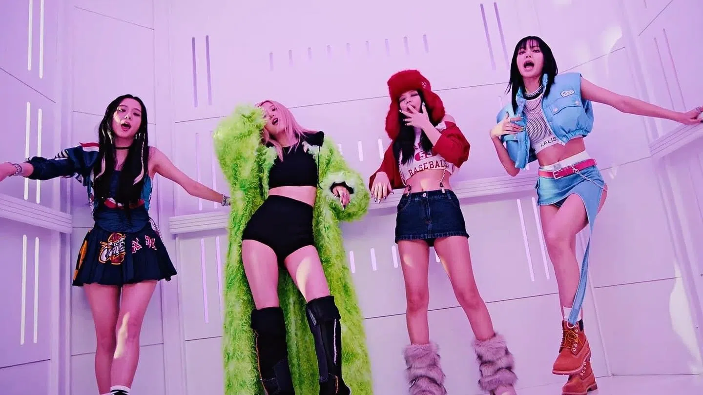 BlackPink liên tục lập kỷ lục bất chấp 'Shut Down' gây tranh cãi