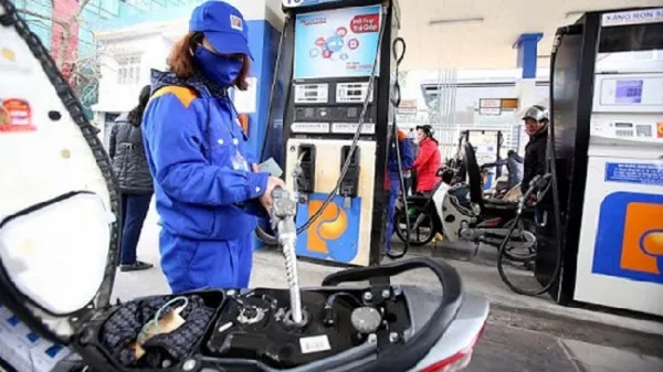 Giá xăng dầu hôm nay ngày 26/9: Bất ngờ 'quay xe' sau khi lao dốc xuống đáy