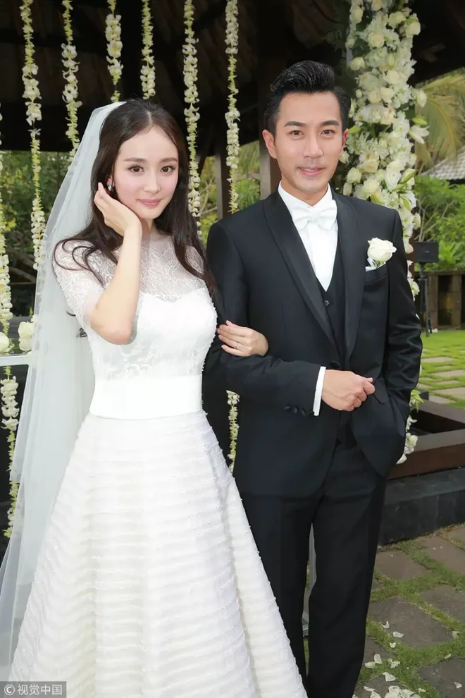 Khổ như Dương Mịch, ly hôn 4 năm nhưng vẫn liên tục bị vướng vào tin đồn với chồng cũ