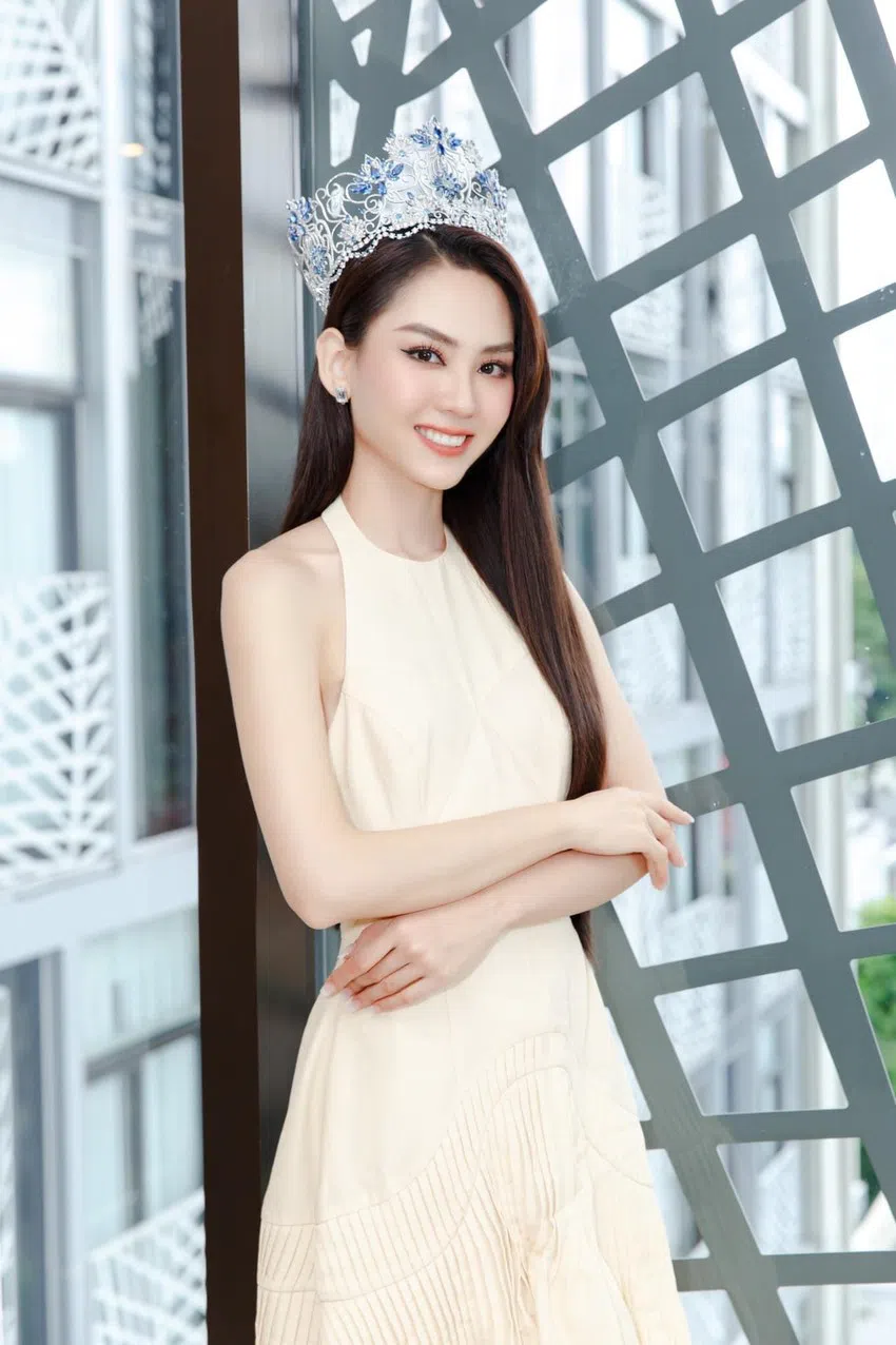 Hoa hậu Mai Phương có hành động thay đổi hình ảnh sau ồn ào gây chỉ trích
