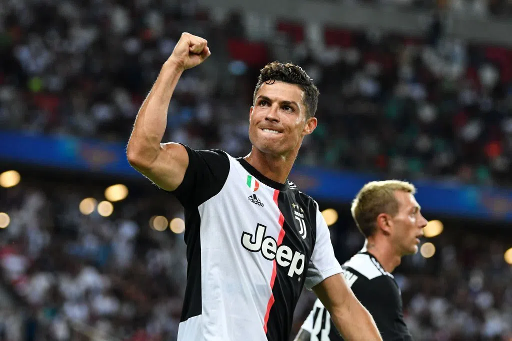 Chấp nhận tuổi già, Ronaldo cảm thấy hạnh phúc khi cùng MU đá C2 181554