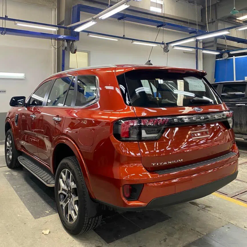 ford-everest-2023-4