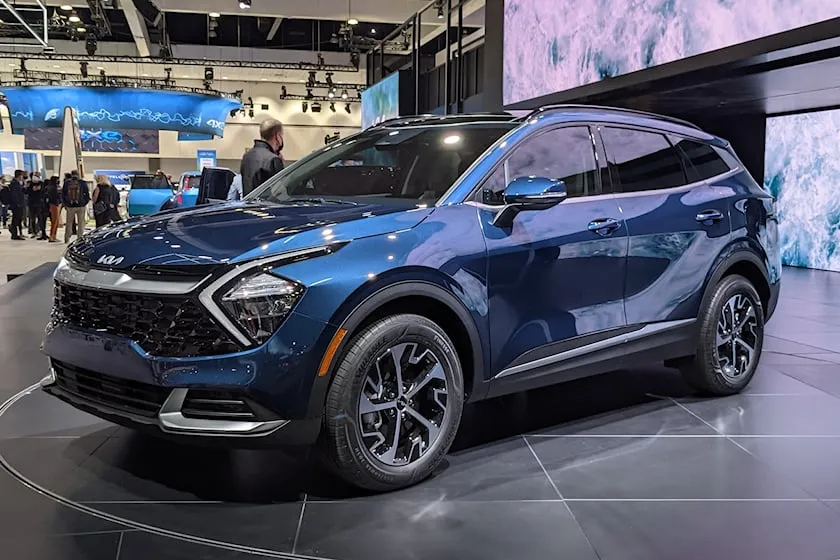 kia-sportage-hybrid-2023-2