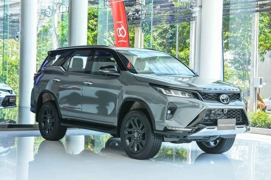 toyota-fortuner-60th-anniversary