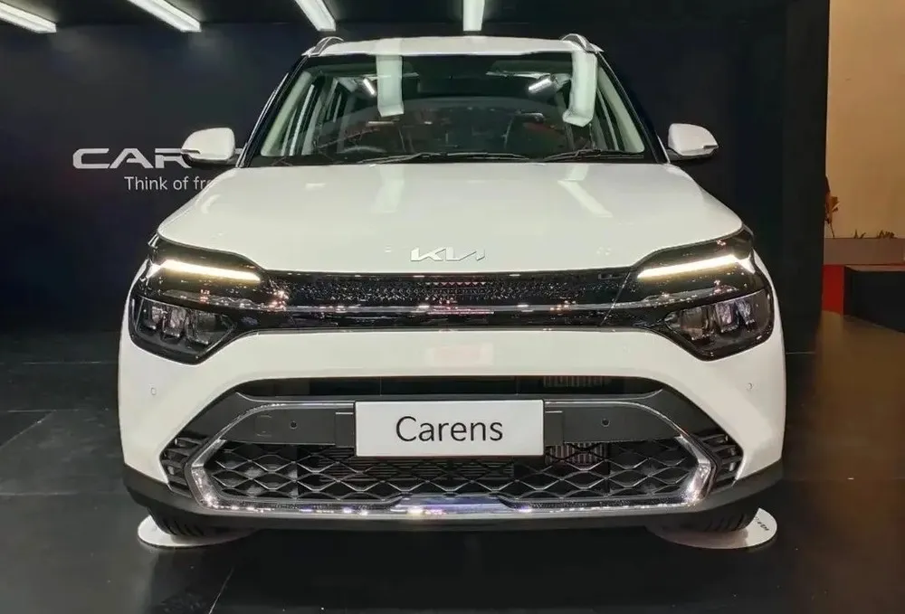 kia-carens-2022-2