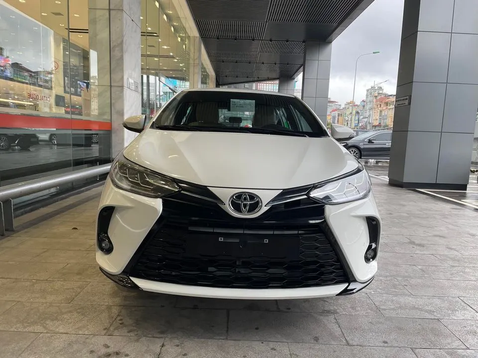 toyota-yaris