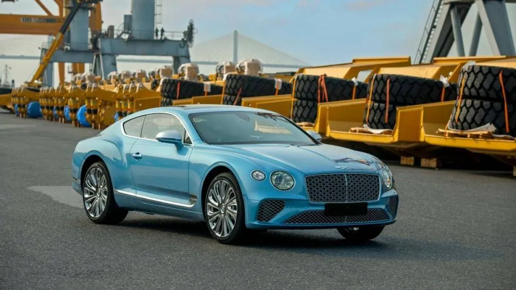 Rộ tin Cường Đô-la tậu Bentley Continental GT 2022, giá không dưới 20 tỷ đồng 180594