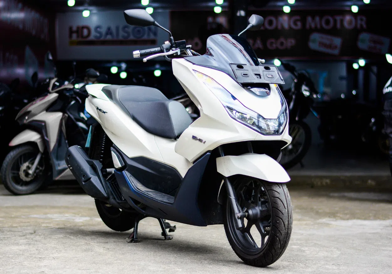 Honda-PCX-eHEV