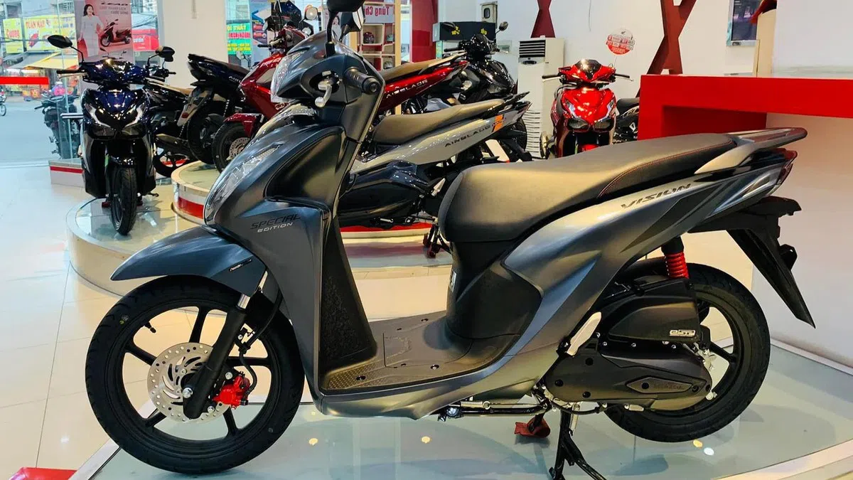 Cao điểm, giá xe Honda Vision lại tăng lên gần 50 triệu đồng 197172